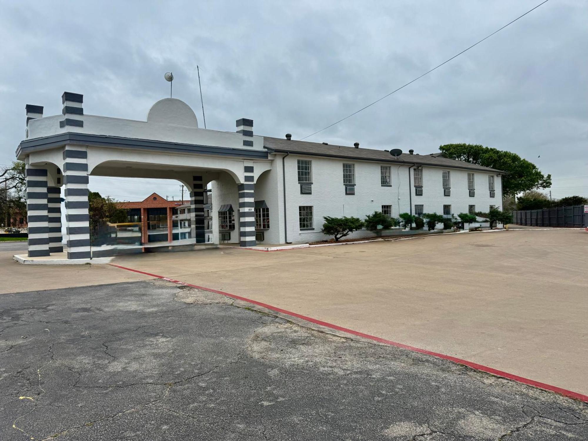 Motel Sherman Inn Sherman