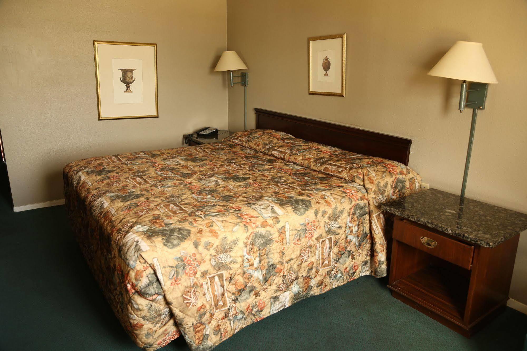 Sherman Inn Sherman